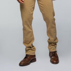 The model is 6'1" and is wearing a size 32x32.