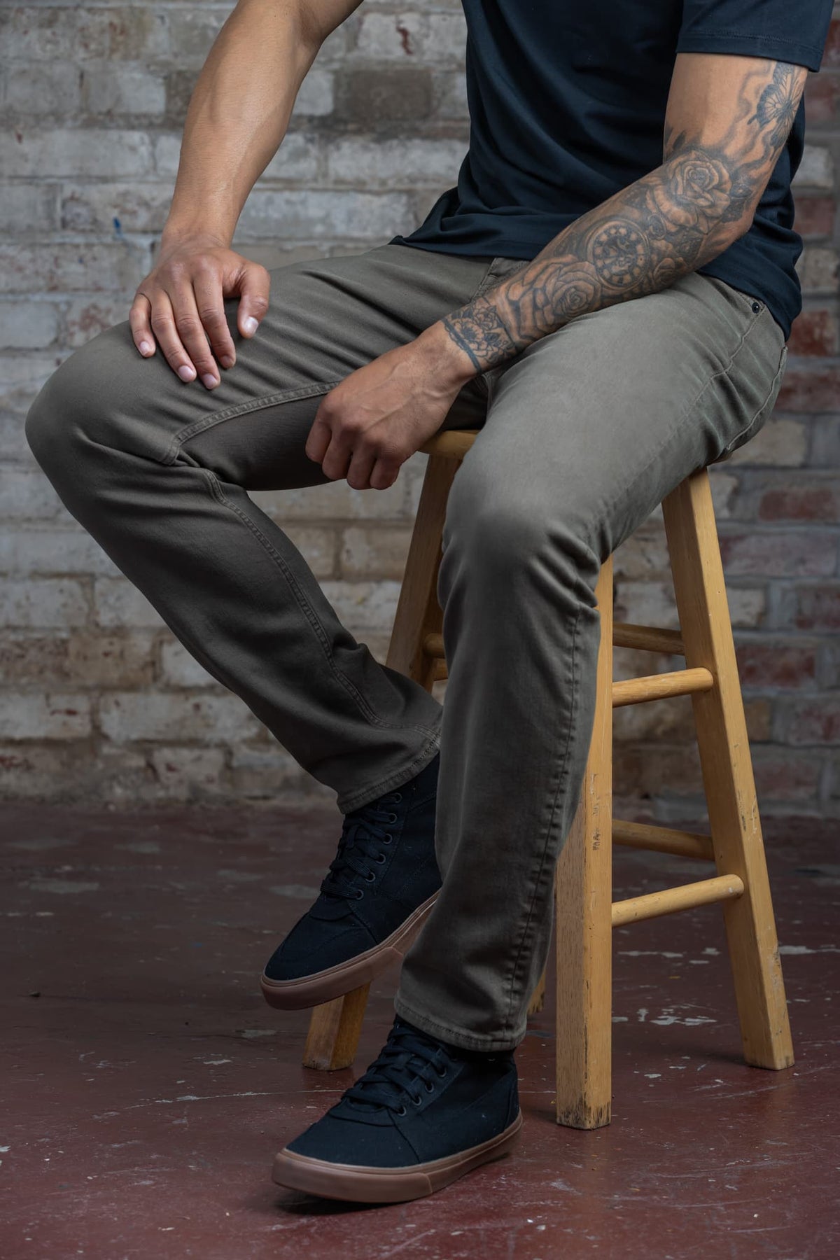 Sharp Fit Style Sharp - Slim Fit Jeans - Faded Walnut Color | Revtown