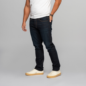 The model is 5'11" and is wearing a size 32x30.