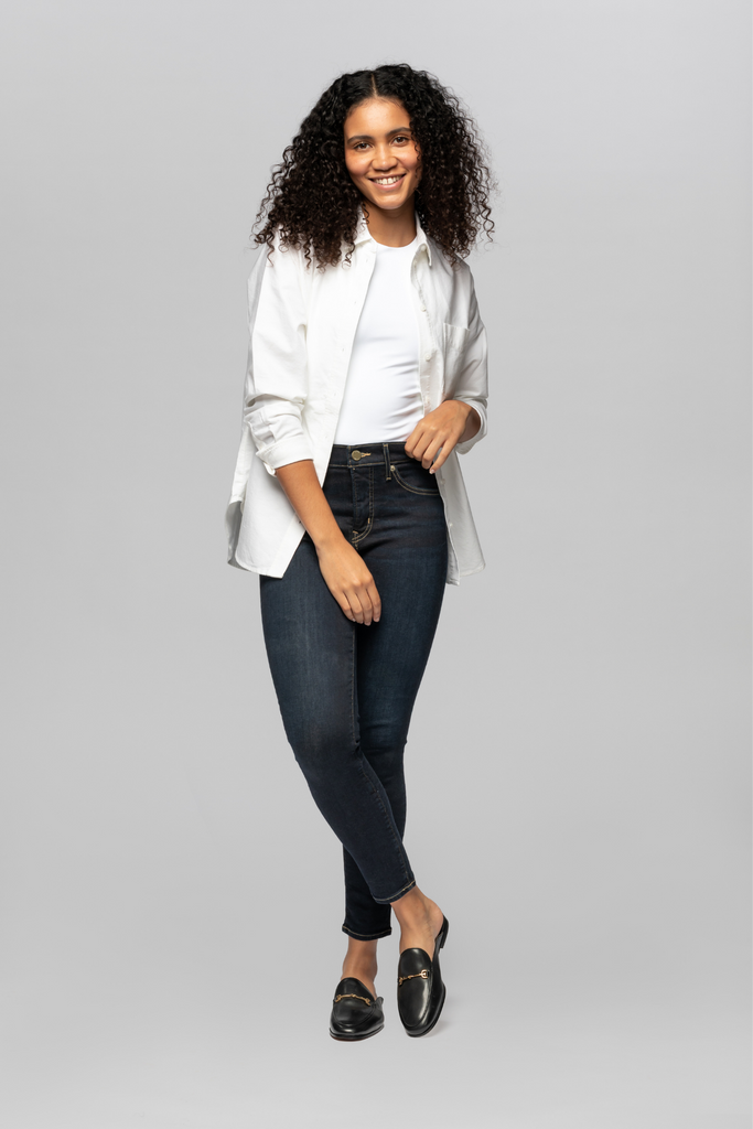 The model is 5'8