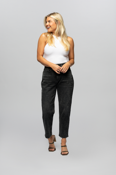 The model is 5'3" and 120 lbs. She sized up and is wearing a 27 for a more relaxed look. 